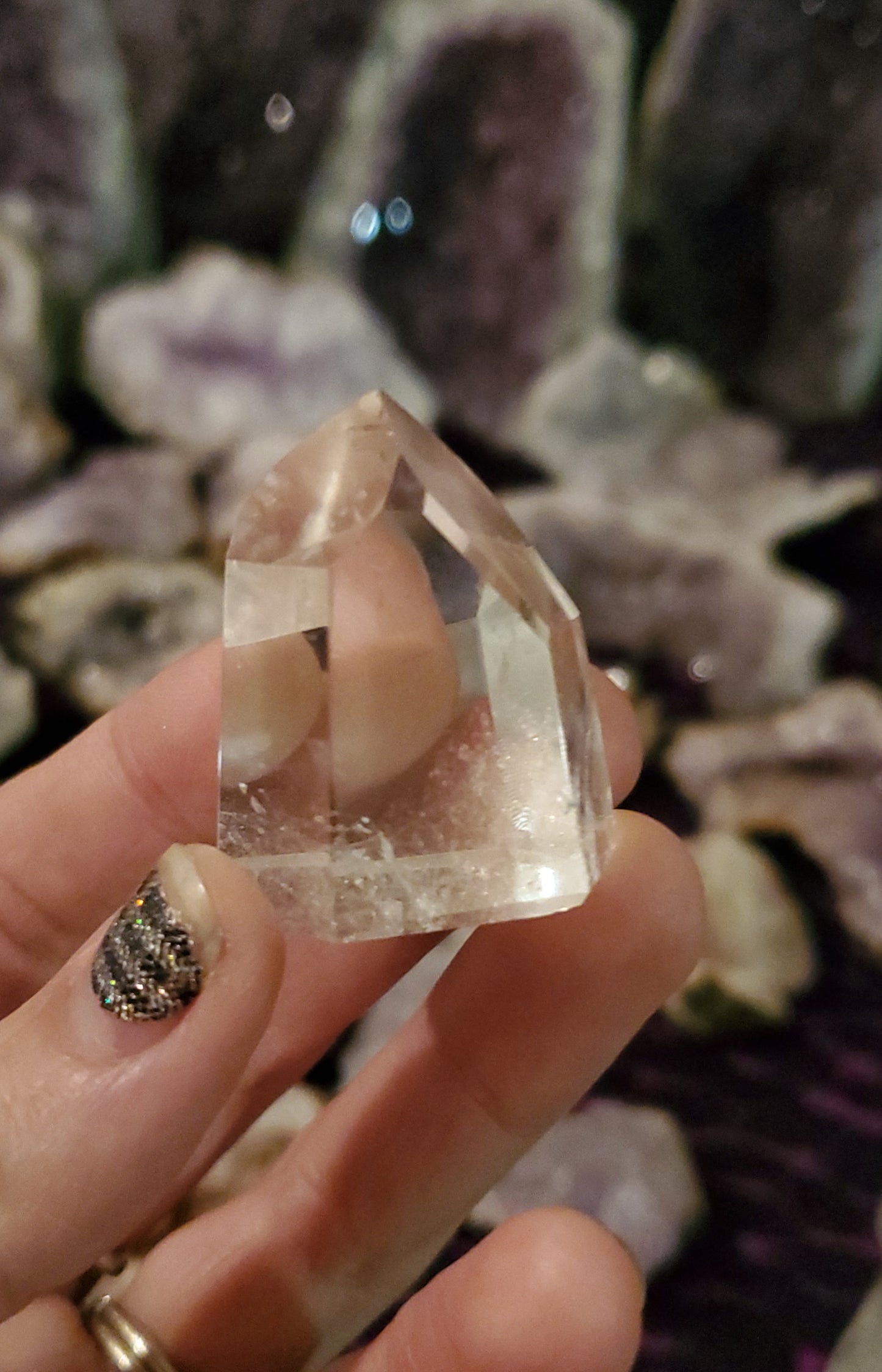 Med. Clear quartz points